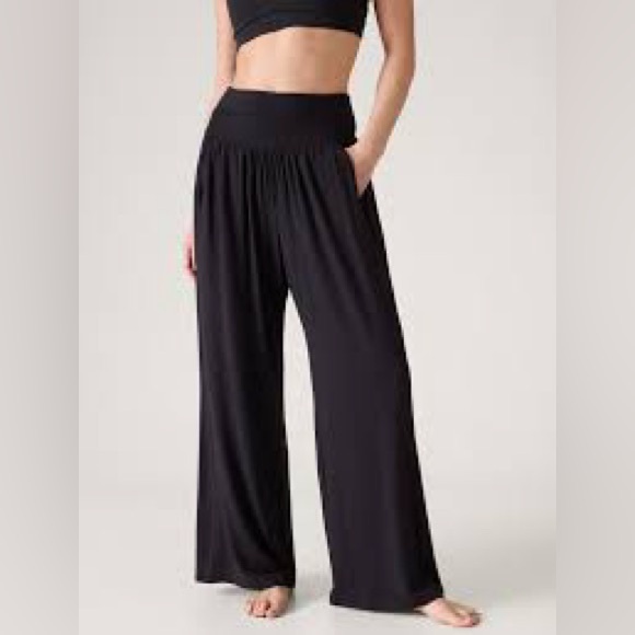 Athleta Studio Wide Leg Pants in Large (Tall); Black - Picture 1 of 4